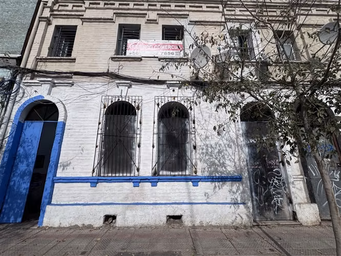 Bella casona en venta de 12 dorm barrio universitario