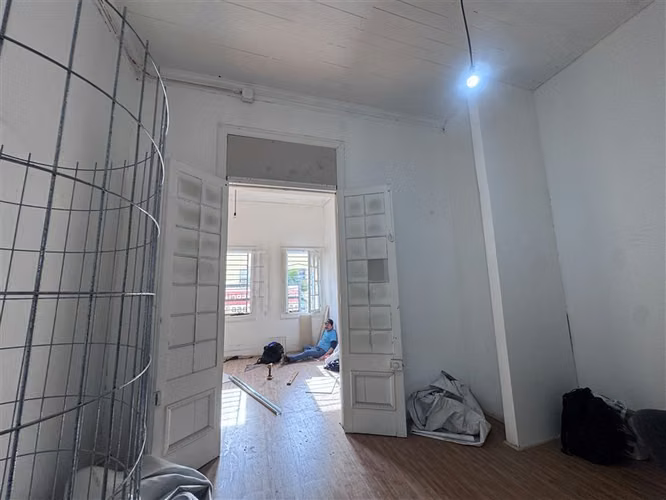 Bella casona en venta de 12 dorm barrio universitario