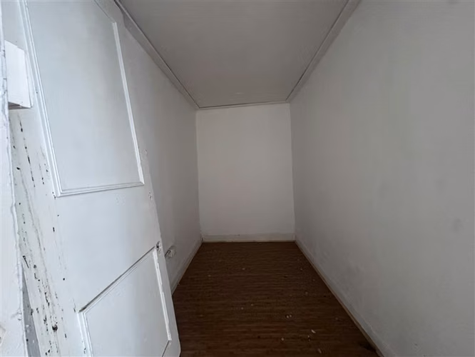 Bella casona en venta de 12 dorm barrio universitario