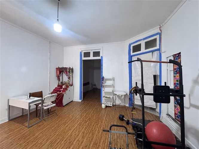Bella casona en venta de 12 dorm barrio universitario