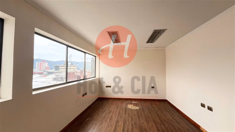 Oficina en Venta Centro de Temuco 42 m, 2 Privados