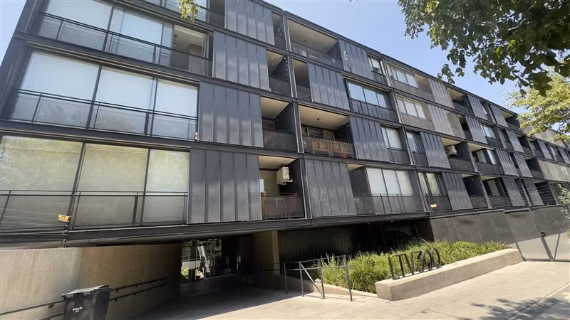 Amplio Departamento en venta en Plaza Ñuñoa