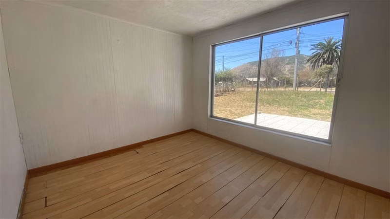 Casa en venta de 3 dorm. en María Pinto