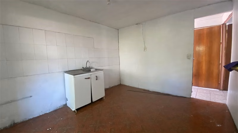 Casa en venta de 3 dorm. en María Pinto