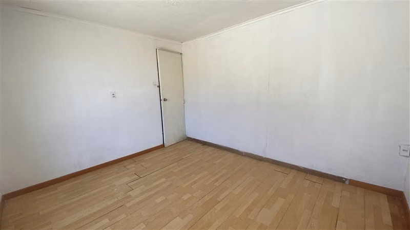 Casa en venta de 3 dorm. en María Pinto