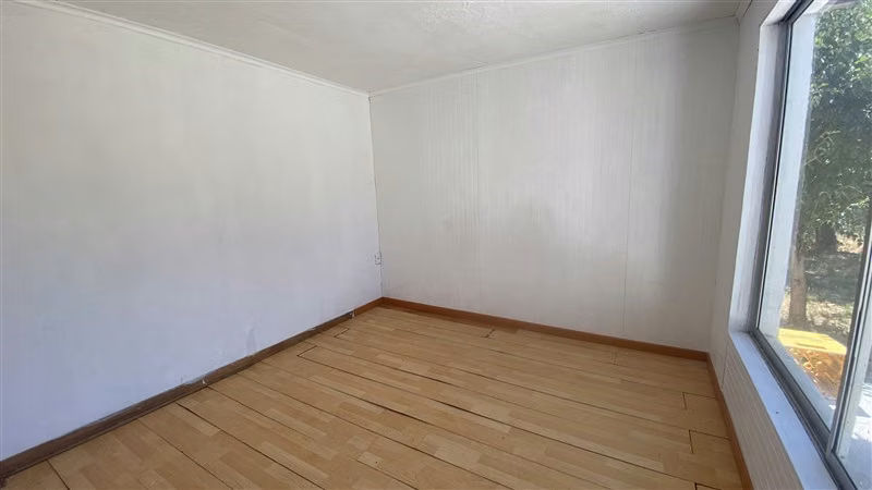 Casa en venta de 3 dorm. en María Pinto