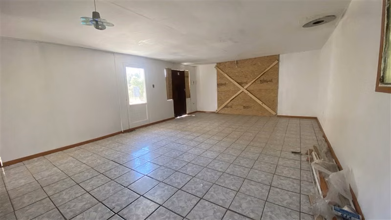 Casa en venta de 3 dorm. en María Pinto