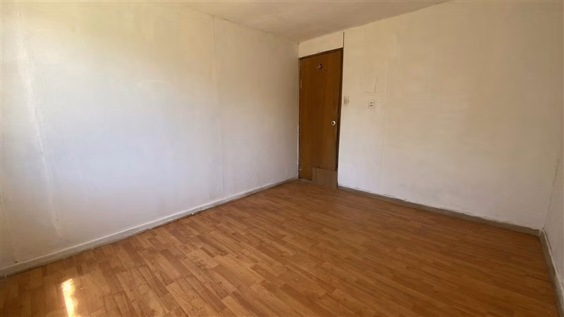 Casa en venta de 3 dorm. en María Pinto