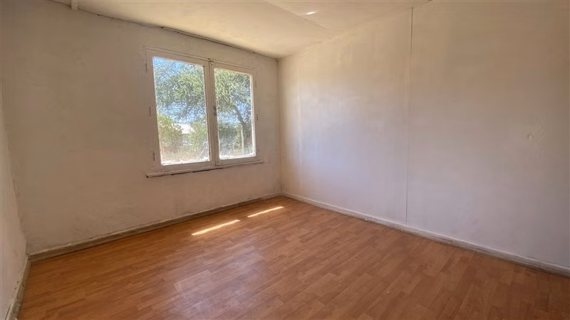 Casa en venta de 3 dorm. en María Pinto