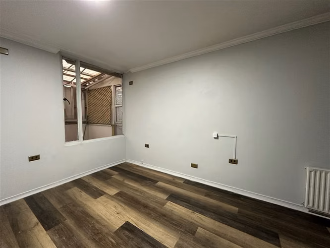 Arriendo Oficina pequeña en Anibal Pinto, Concepción
