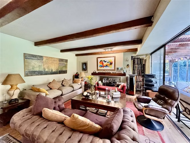 Casa en venta de 5 dorm. en Lo Barnechea