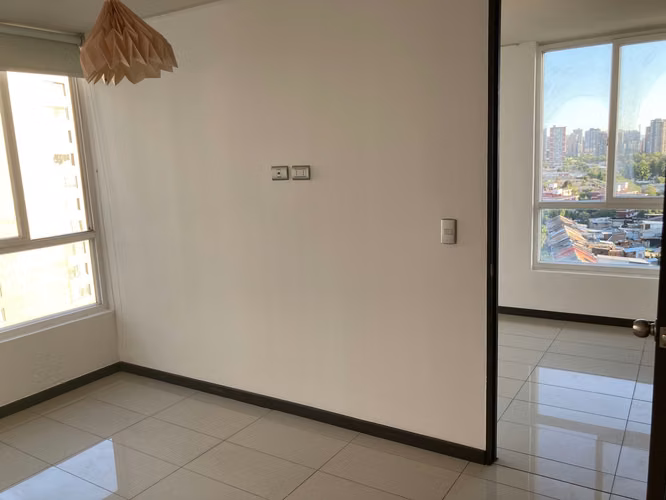 Departamento 1D/1B Metro Hospitales Independencia