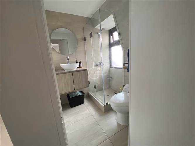 Departamento duplex en venta de 3 dorm. en Las Condes