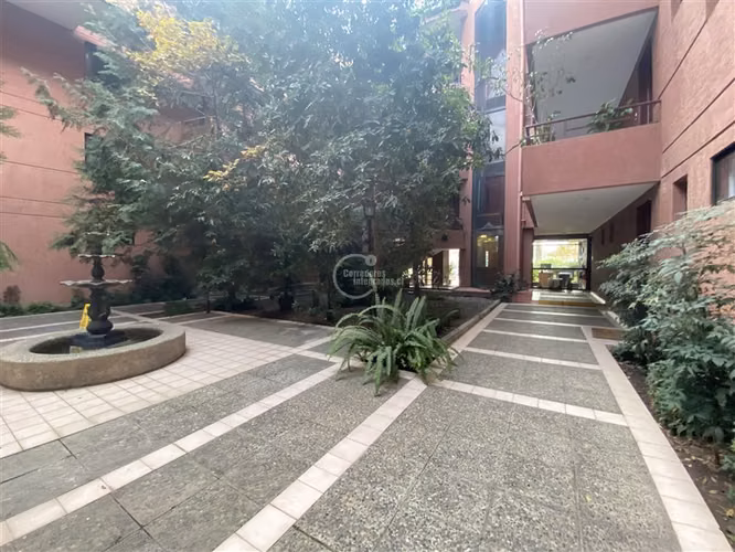 Departamento duplex en venta de 3 dorm. en Las Condes