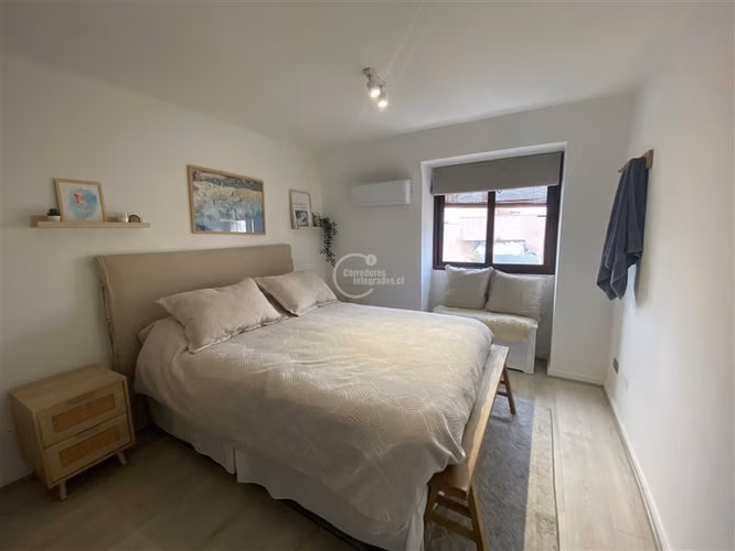Departamento duplex en venta de 3 dorm. en Las Condes