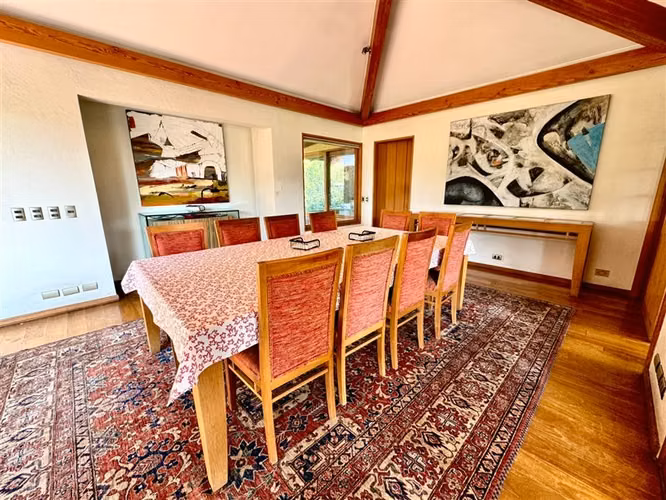 Casa colonial en condominio las Brisas de Chicureo