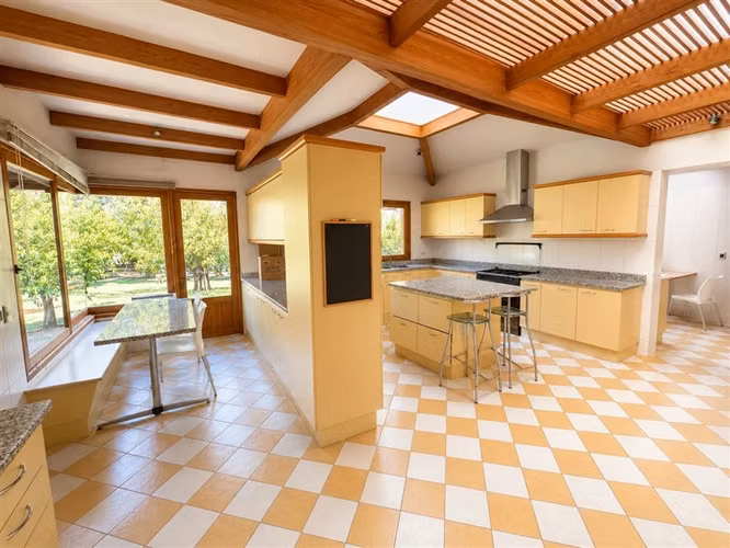 Casa colonial en condominio las Brisas de Chicureo