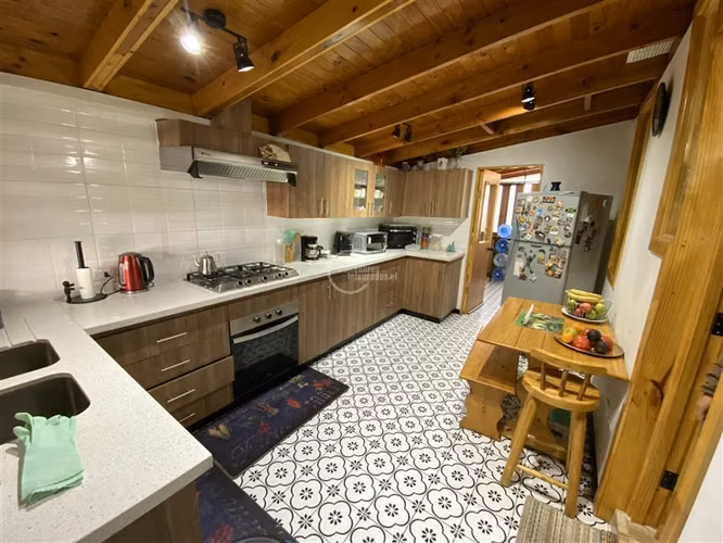 Casa en venta de 3 dorm. en La Florida