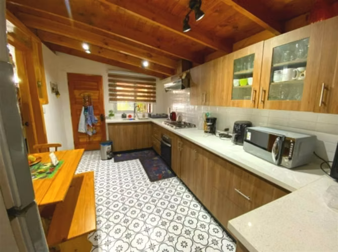 Casa en venta de 3 dorm. en La Florida