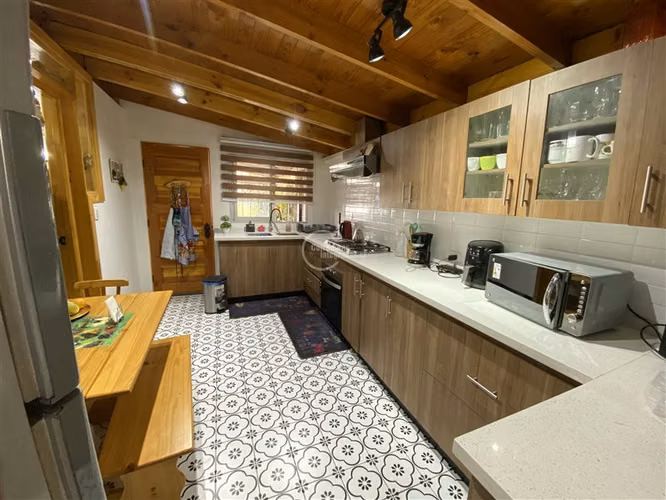 Casa en venta de 3 dorm. en La Florida