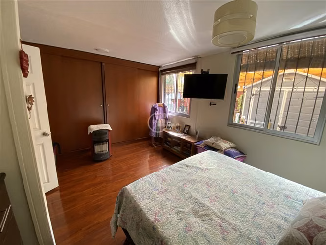Casa en venta de 3 dorm. en La Florida