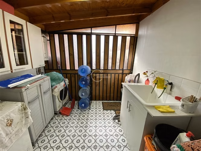 Casa en venta de 3 dorm. en La Florida