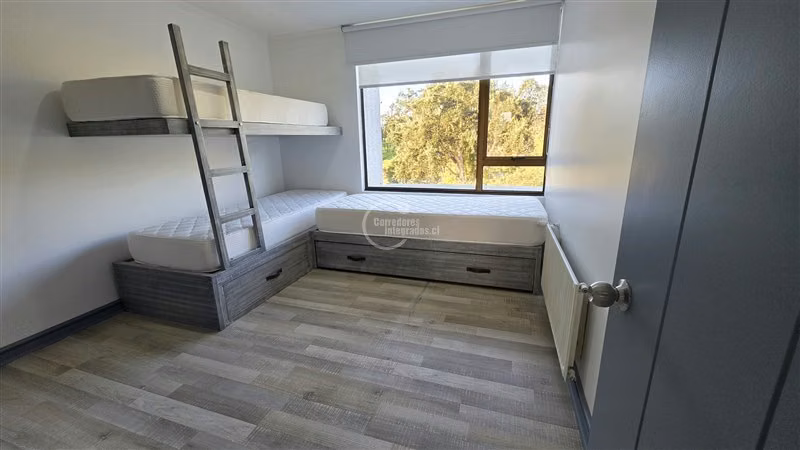 Venta 3 / 4 dorm. remodelado Las Brisas, 2 estac. y bod FM