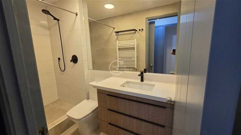 Venta 3 / 4 dorm. remodelado Las Brisas, 2 estac. y bod FM