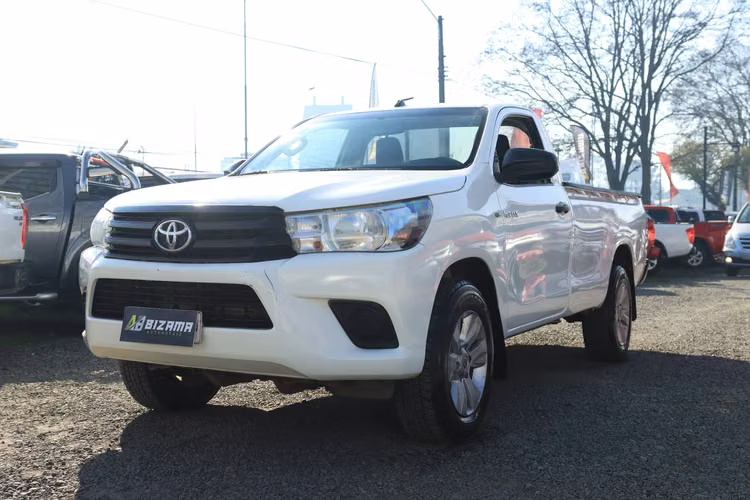 TOYOTA HILUX CABINA SIMPLE AÑO 2019 FULL EQUIPO DX 4X4 MT6