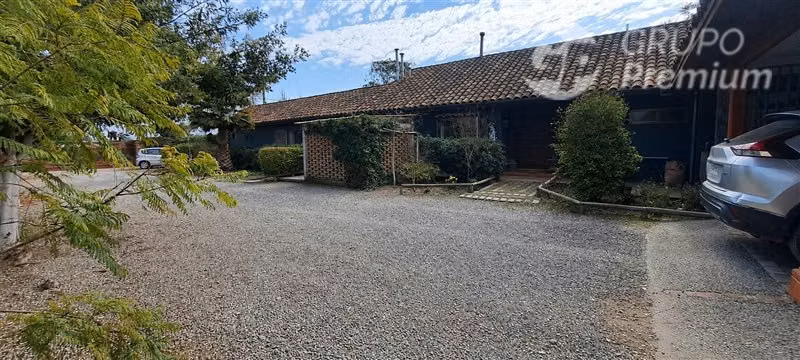 Parcela de 5.159 m con Piscina y Quincho Cerrado