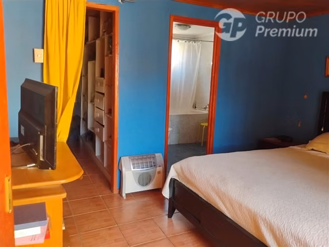 Parcela en venta en Curacaví 5300m2 +5d+3b+6est+1bodega