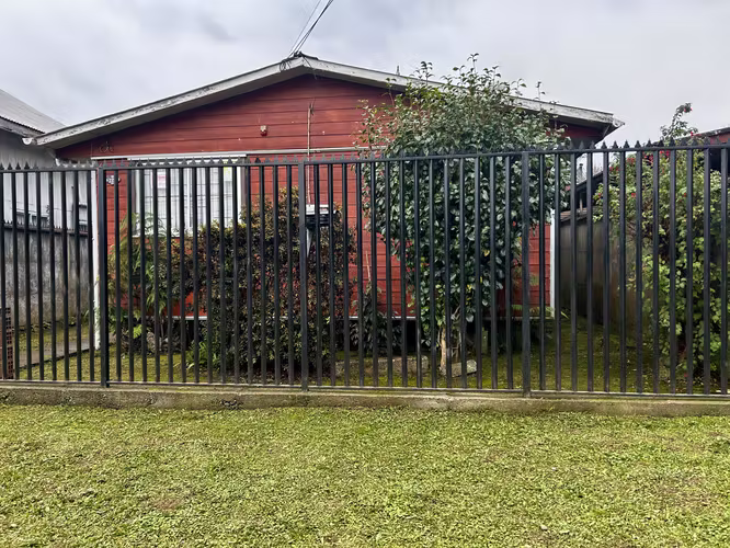 Vendo casa 2D 1B en Valdivia, a minutos del centro.