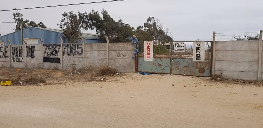 SE VENDE  TERRENO PARA DESARROLLO SECTOR INDUSTRIAL TONGOY - Imagen 2