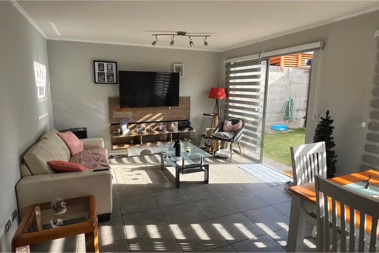Se vende  casa en condominio