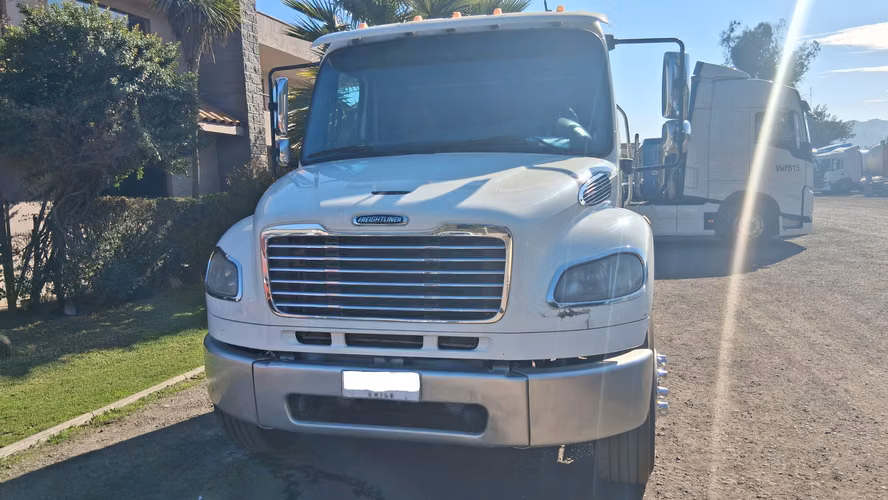 Camión Freightliner M2 106