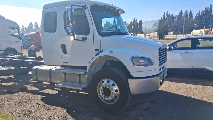 Camión Freightliner M2 106