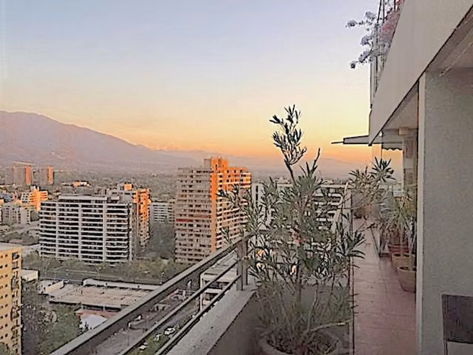 Departamento para inversión en venta piso 22,  gran terraza,  3 dormitorios, 2 baños, Las Condes - Imagen 11