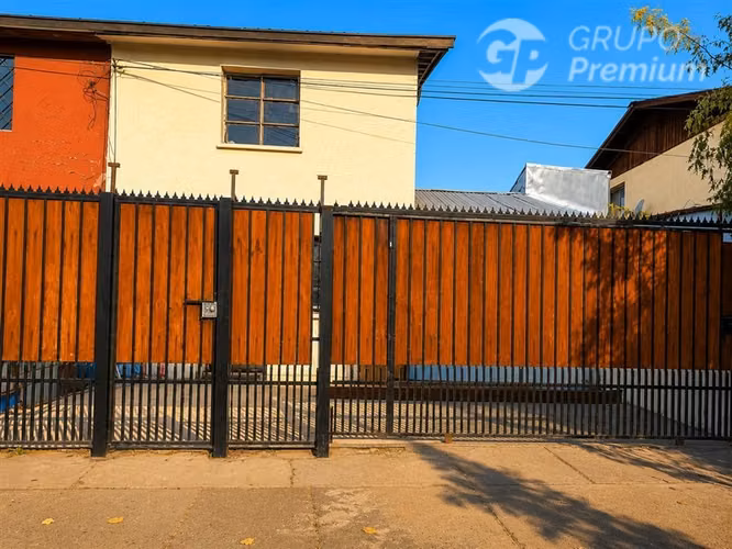 Casa en venta de 4 dorm. en Conchalí