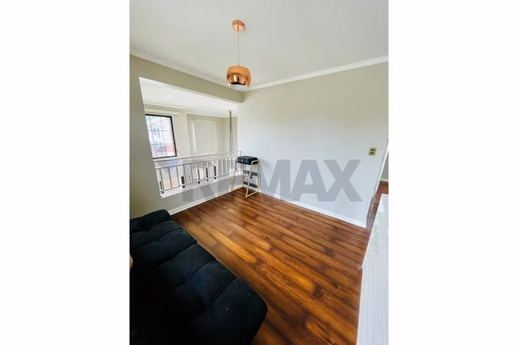 Casa en condominio de 4d+4b con moderno quincho