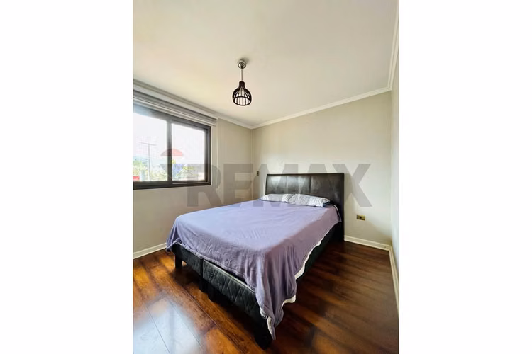Casa en condominio de 4d+4b con moderno quincho