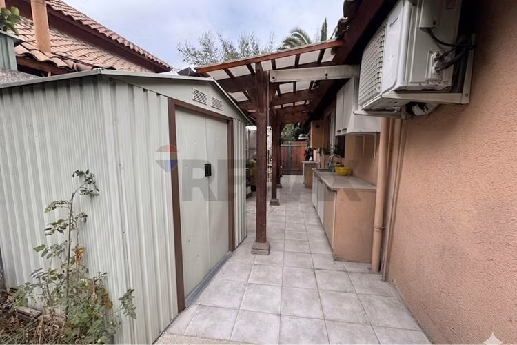 Casa en venta con piscina climatizada
