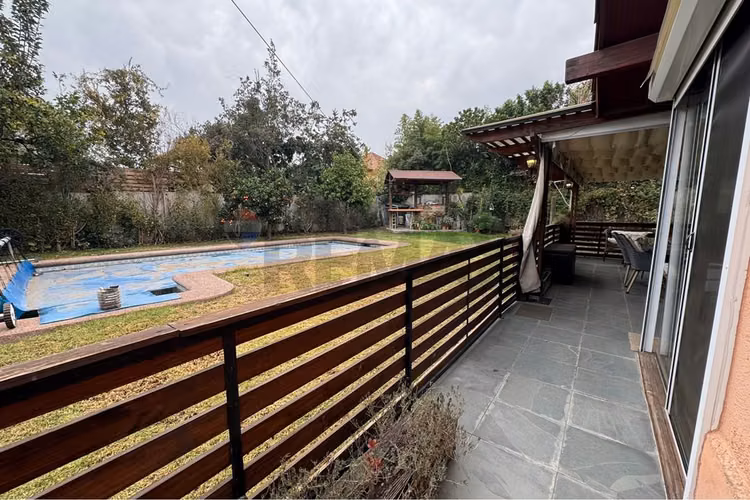 Casa en venta con piscina climatizada