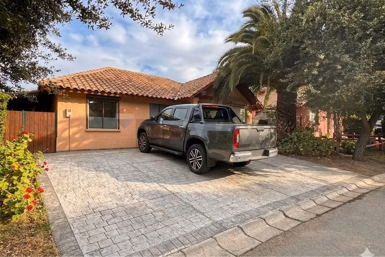 Casa en venta con piscina climatizada
