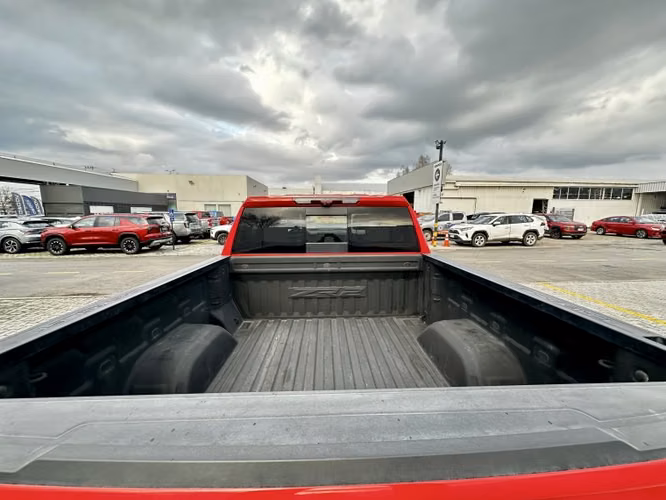 Chevrolet Silverado 6.2 Aut 2024 - Imagen 9