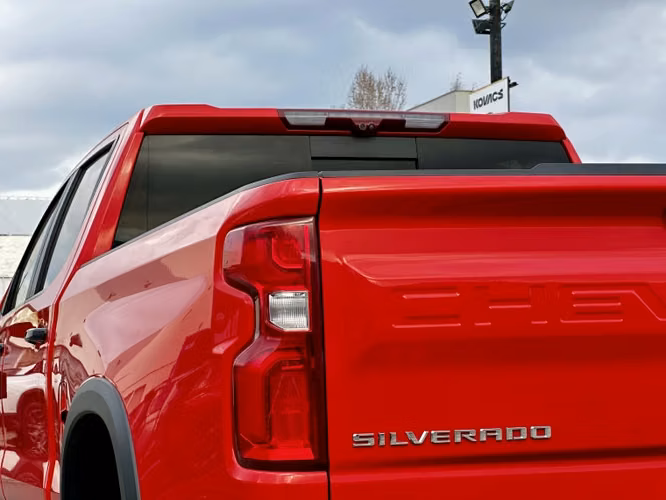 Chevrolet Silverado 6.2 Aut 2024 - Imagen 8