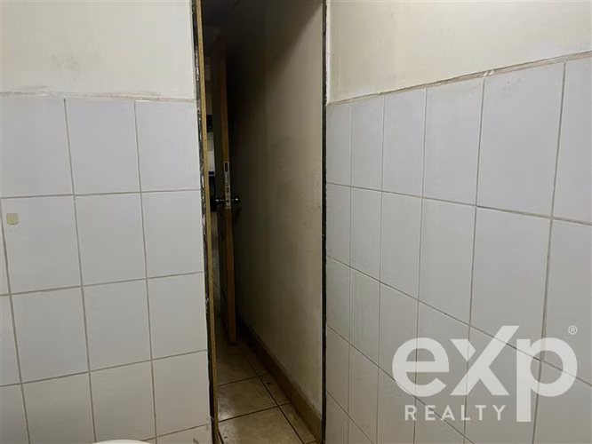 Local comercial 352 mts2, con bodega y ático - Imagen 22
