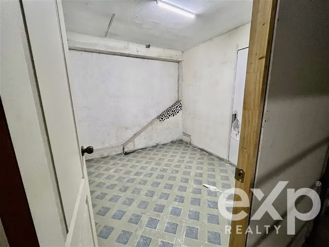 Local comercial 352 mts2, con bodega y ático - Imagen 17