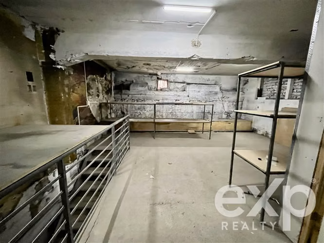 Local comercial 352 mts2, con bodega y ático - Imagen 20