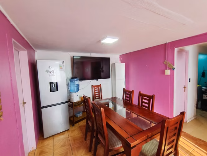 Casa de 4 dormitorios un baño, estacionamiento