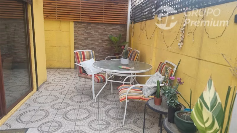 Casa en venta de 4 dorm. en Maipú